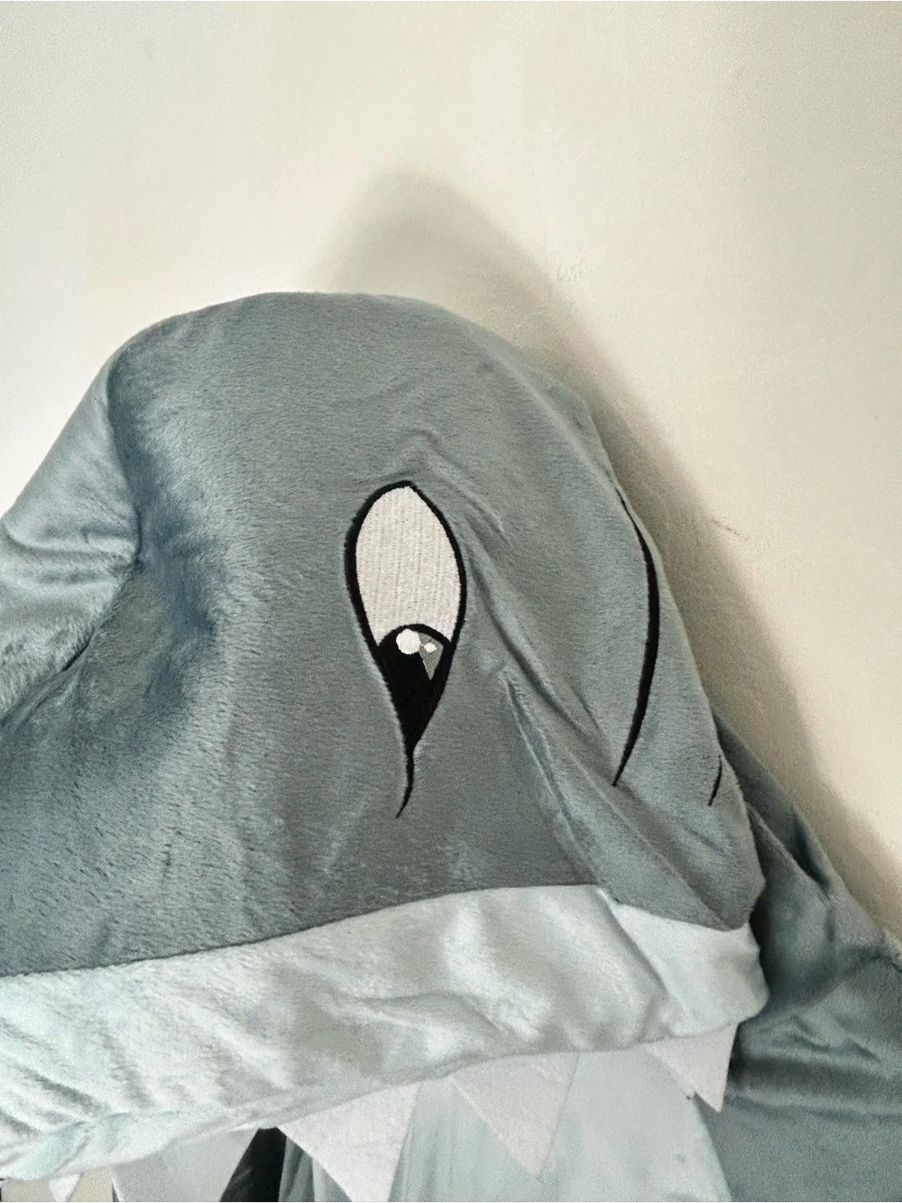 Spirit Halloween Great White Shark Costume Size L/XL - Picture 5 of 14
